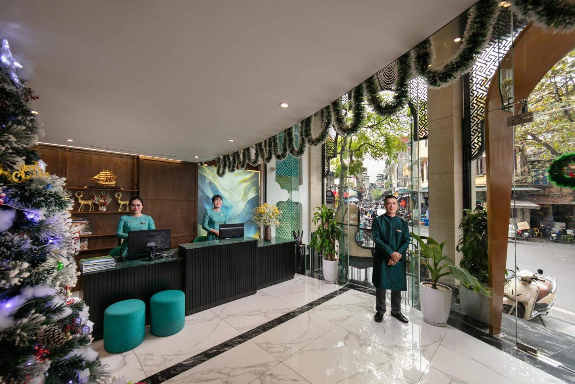 Hanoi Plaza Suite Hotel & Spa Exterior photo