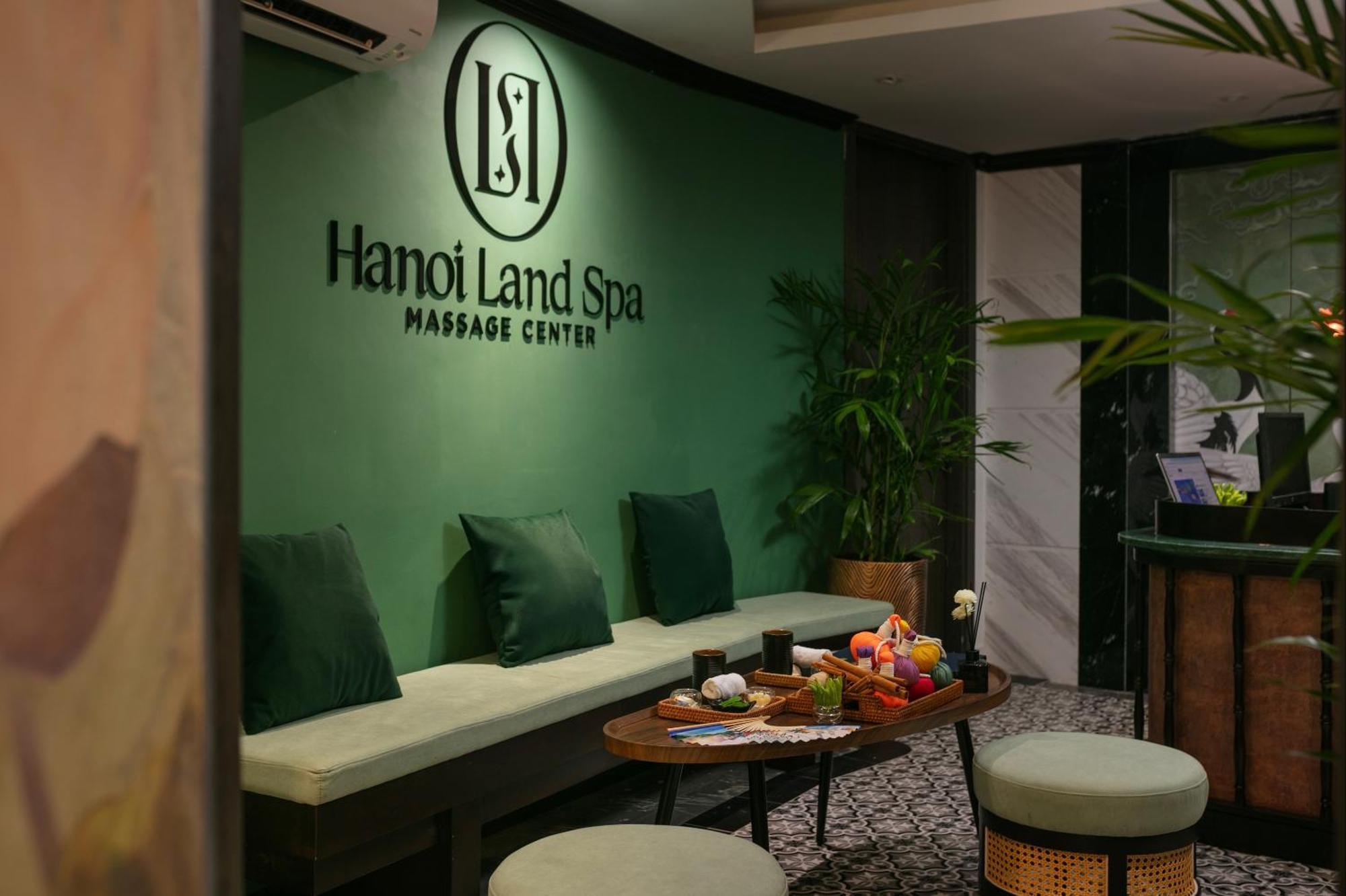 Hanoi Plaza Suite Hotel & Spa Exterior photo